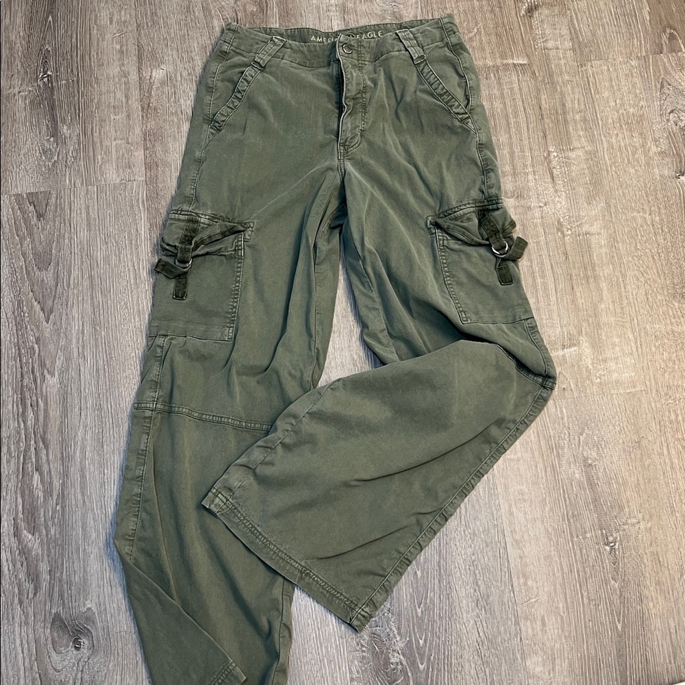American Eagle Outfitters Olive Cargo Pants